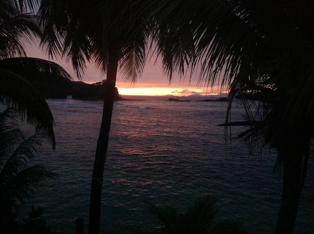 Rainbow Beach Apartments & Rooms Calibishie Quarto foto